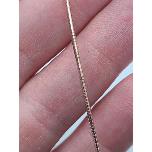 Reversible 14k White & Yellow Gold Omega Chain Necklace 18" Length, 13.74g - Picture 9 of 13